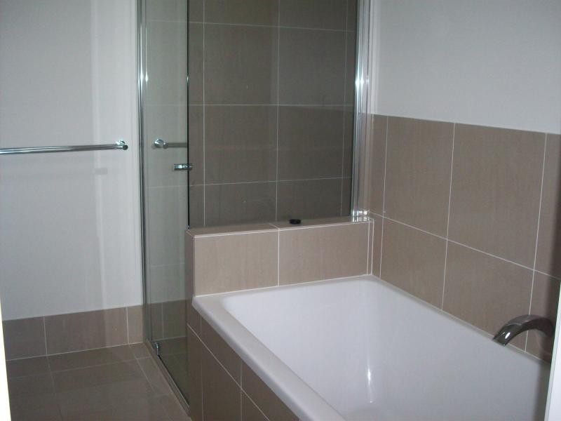 1011 Lakeview Terrace, Benowa QLD 4217